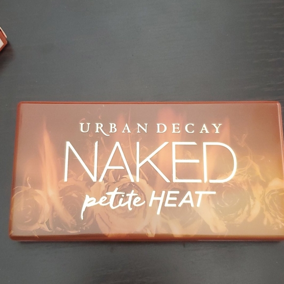 Urban Decay Naked Petite Heat Palette - Picture 5 of 5